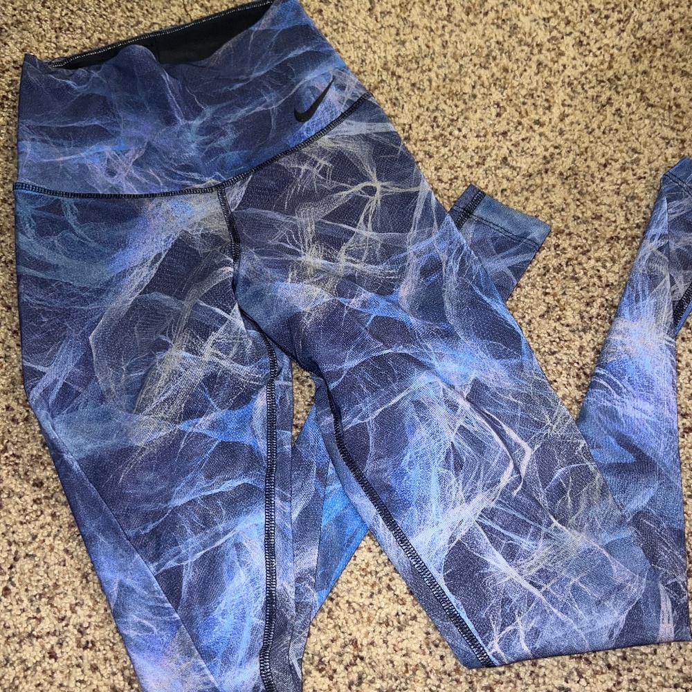 Nike leggings
